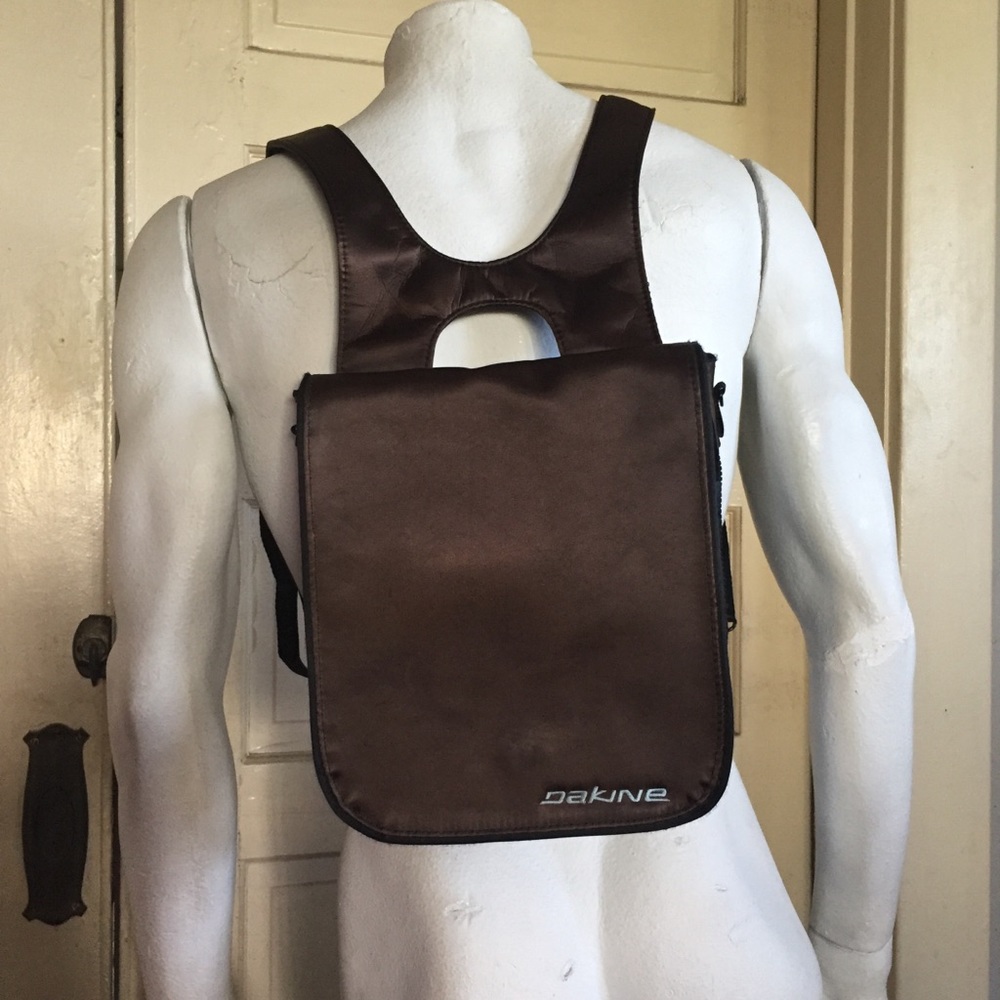 Darkine back pack cross body